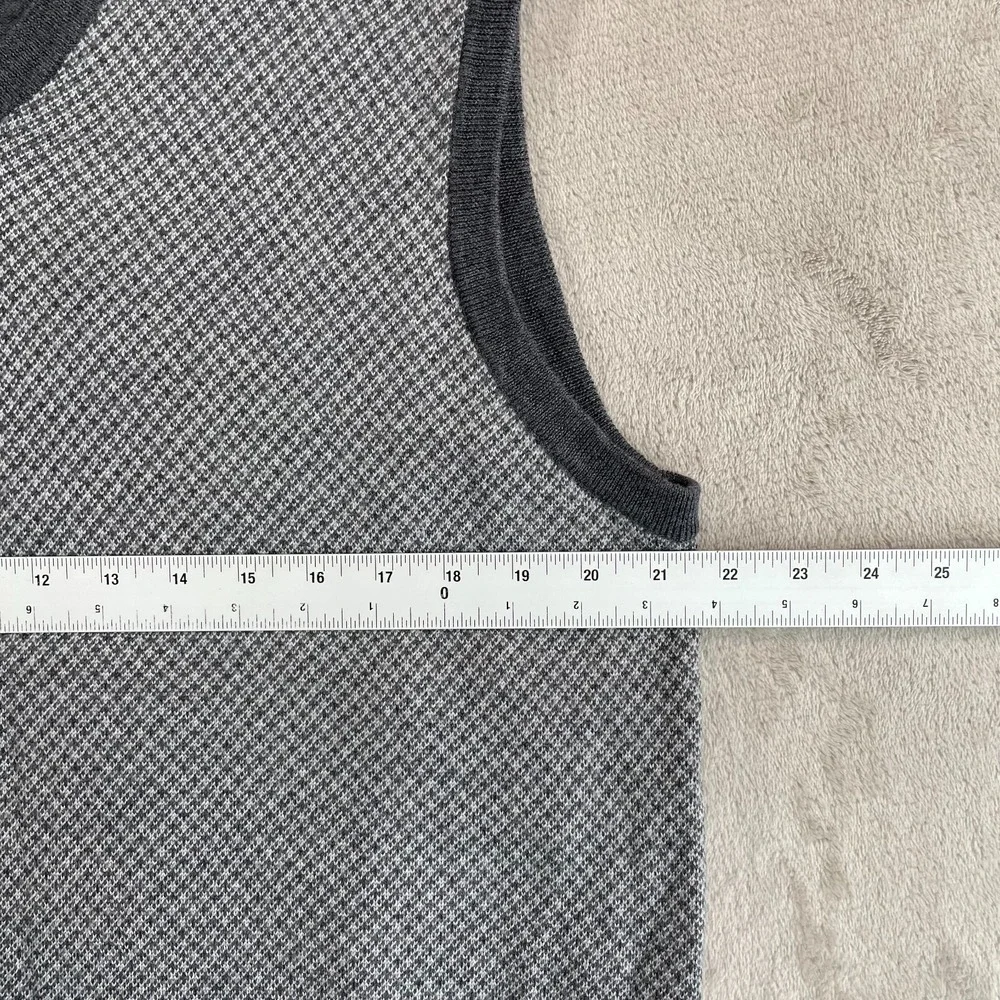 Brooks Brothers V Neck Vest Men 2XL Grey Extra Fine Merino Wool Houndstooth NWOT
